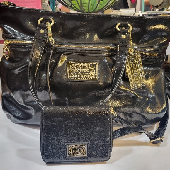 Leather Coach F20004 Poppy Daisy Patent Leather XL Tote Bag & Matching Wallet - Picture 5 of 8